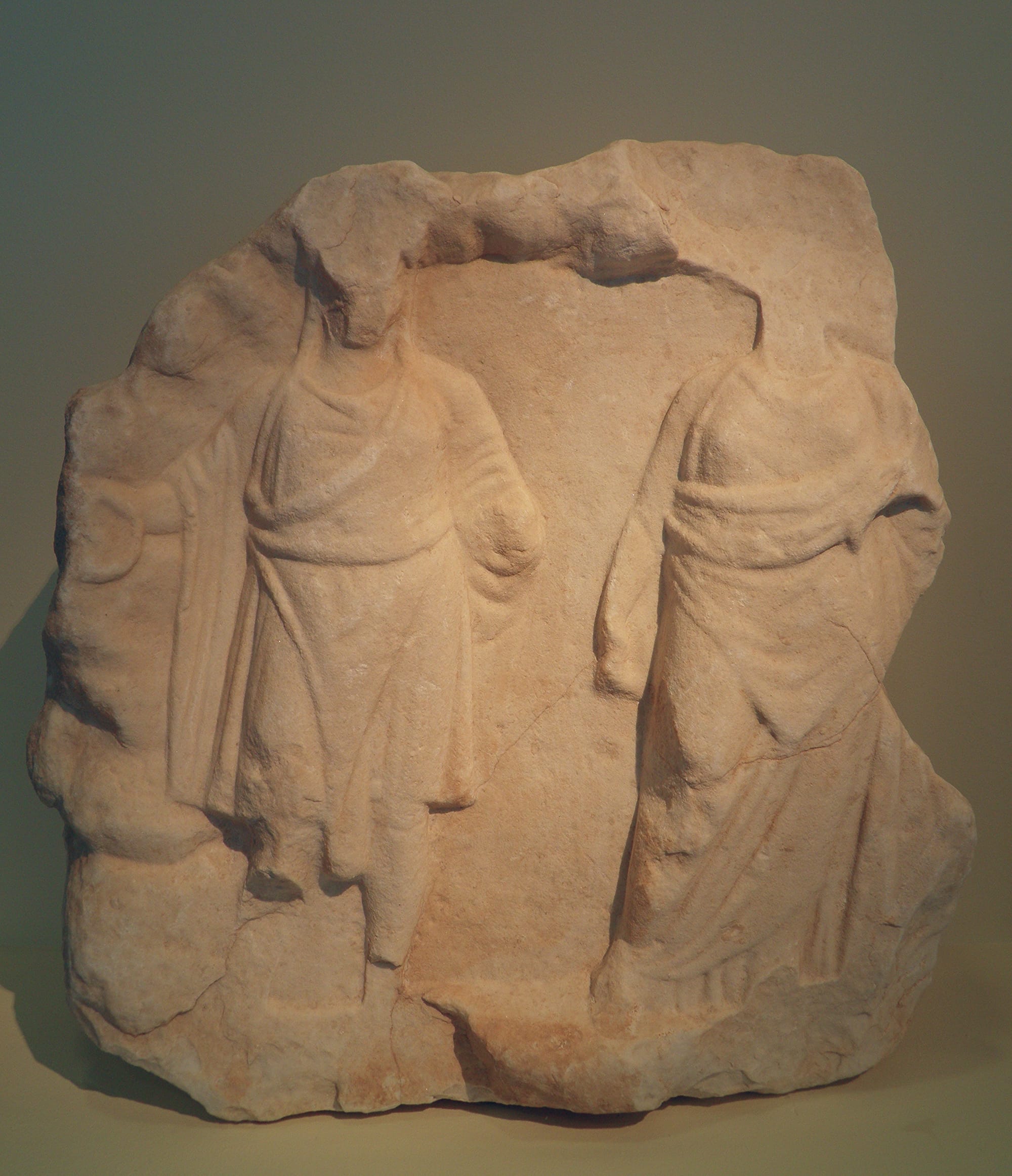 Not the Balak Dere find: a marble votive relief depicting the goddess Cybele and her beloved Attis, Roman times, Philippi Museum, shown for comparison.